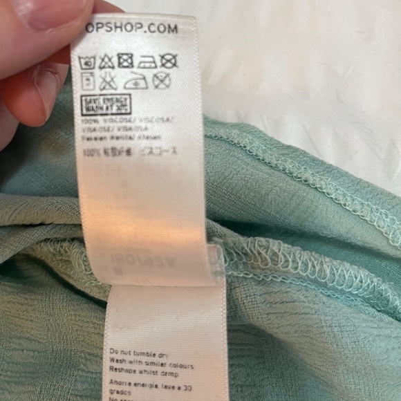 Topshop Mint Green Blouse w/ Pocket Detail, Button-Down Shirt, Size 8 - Picture 8 of 11